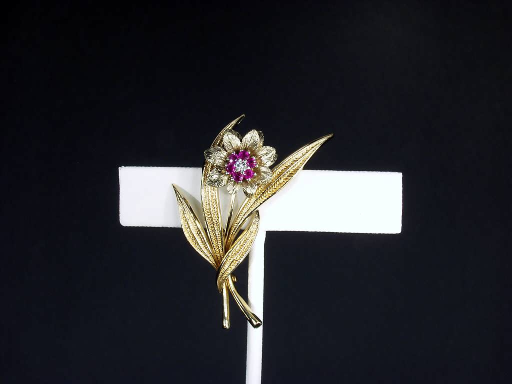 14K LADIES VINTAGE 40S DIAMOND & RUBY PIN/BROOCH! NICE